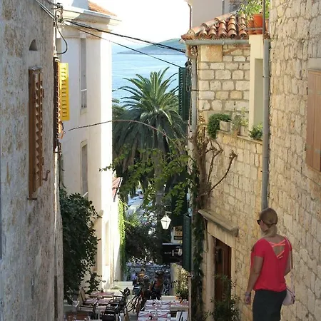 Ivkolina 3* Hvar Town