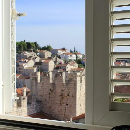 Konukevi Ivkolina 3*