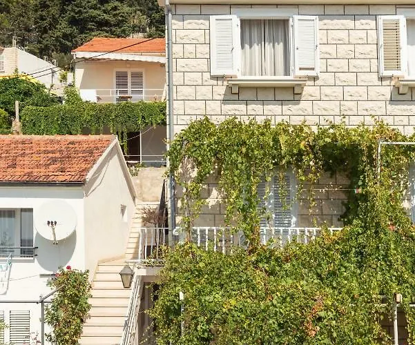 Ivkolina 3* Hvar Town